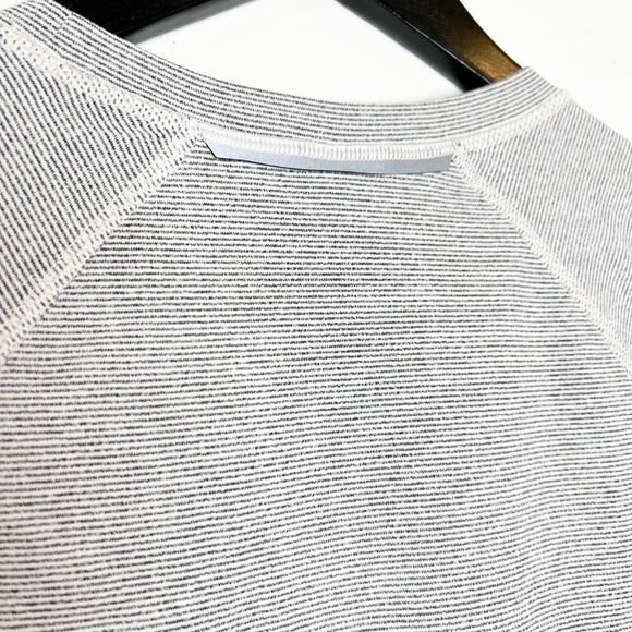 Lucy Activewear Top Short Sleeve Tee Shirt Striped Scrunchie - Picture 3 of 5